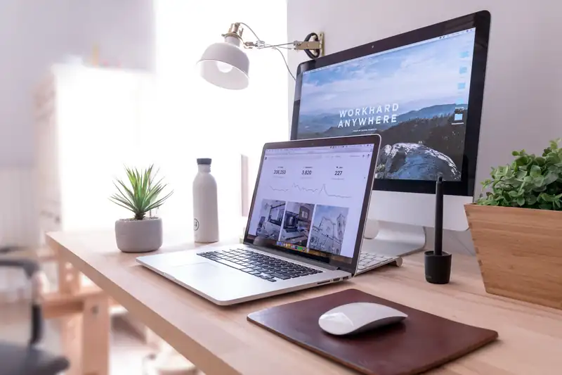 Laptop research desk – Fit-Strive